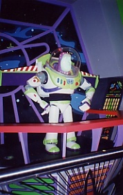 robot Buzz Lightyear